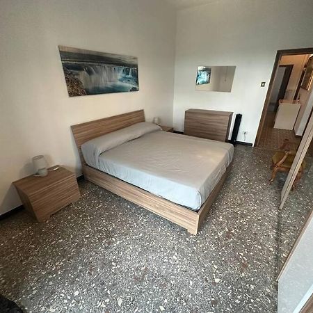 Metro C - Centocelle Ampio Appartamento Con Tre Camere Da Letto Rome Extérieur photo